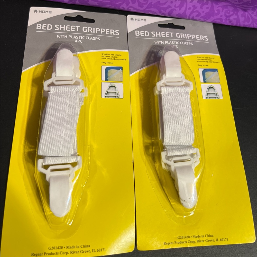 🛏️ Set of 2 Home Bed Sheet Grippers with Plastic Clasps – 4pc Each